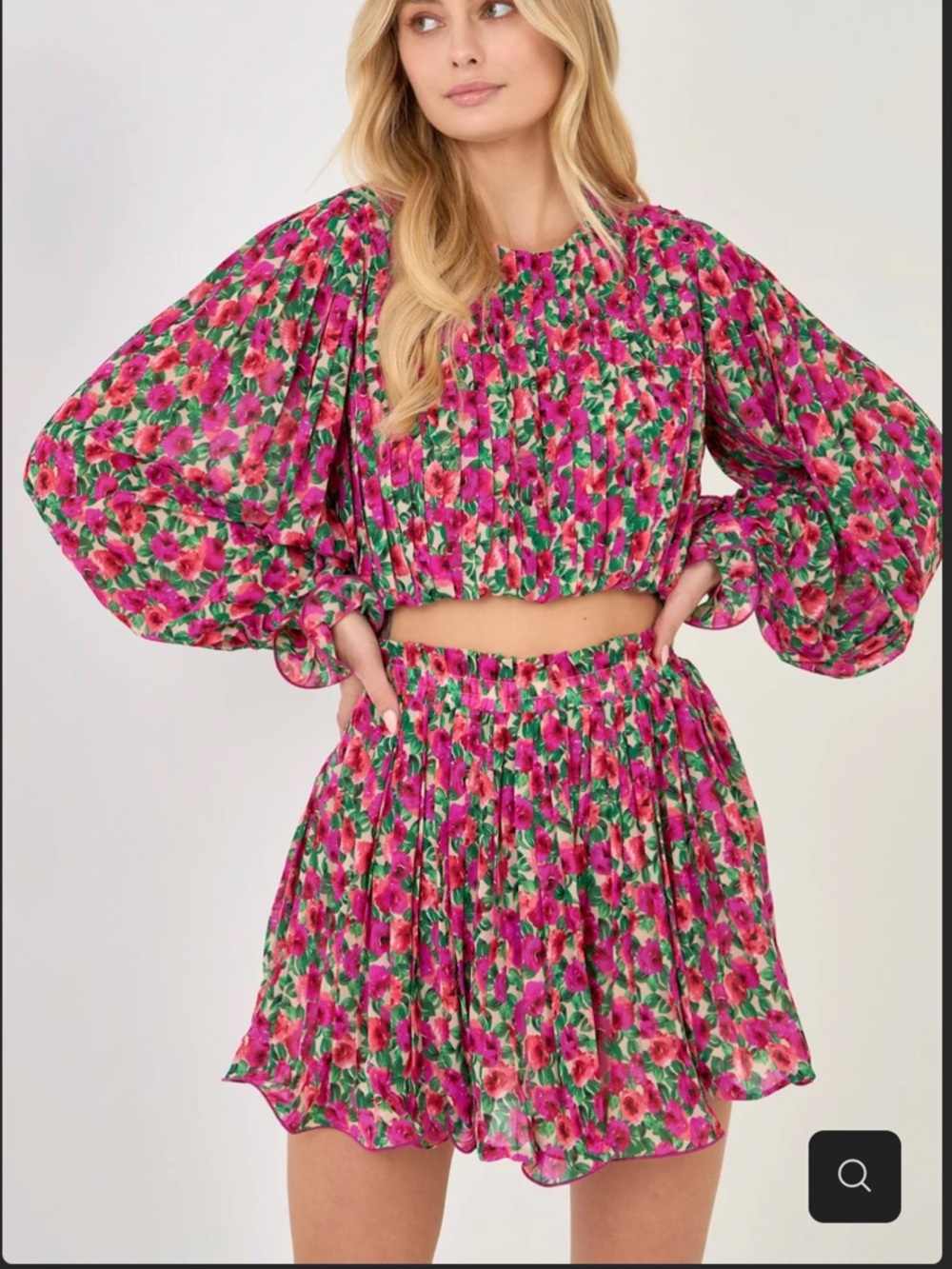 Endless Rose Floral Pleated Crop Top and Mini Skirt Set Magenta NWT
S